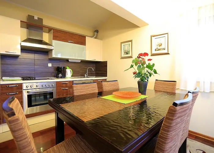 Jelena Apartmán *