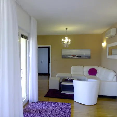 伊莲娜别墅酒店 * 扎达尔