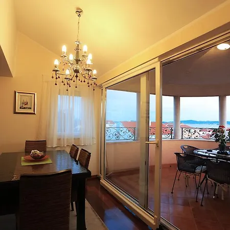 伊莲娜别墅酒店