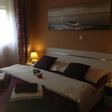 伊莲娜别墅酒店