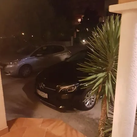 伊莲娜别墅酒店