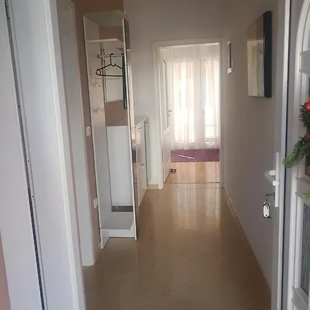 伊莲娜别墅酒店 * 扎达尔